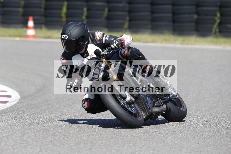 Archiv-2025/48 25.08.2025 Cornu Master School ADR/rot-rouge/126